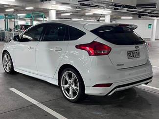 2017 Ford Focus - Thumbnail