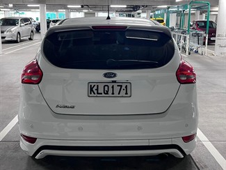 2017 Ford Focus - Thumbnail