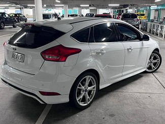 2017 Ford Focus - Thumbnail