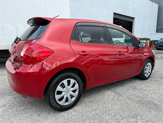 2012 Toyota Auris - Thumbnail