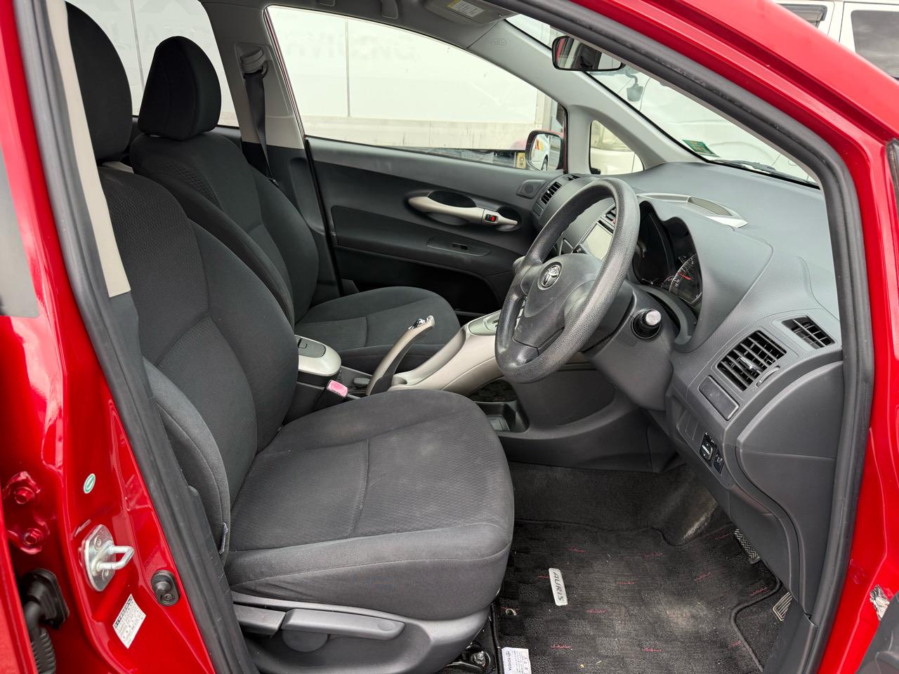 2012 Toyota Auris