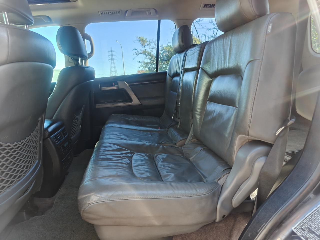 2010 Toyota Land Cruiser