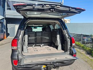 2010 Toyota Land Cruiser - Thumbnail
