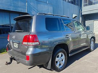 2010 Toyota Land Cruiser - Thumbnail