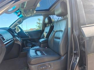 2010 Toyota Land Cruiser - Thumbnail