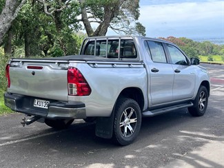 2018 Toyota Hilux - Thumbnail