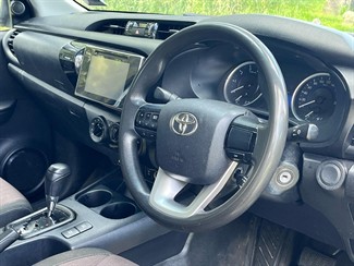 2018 Toyota Hilux - Thumbnail