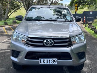 2018 Toyota Hilux - Thumbnail