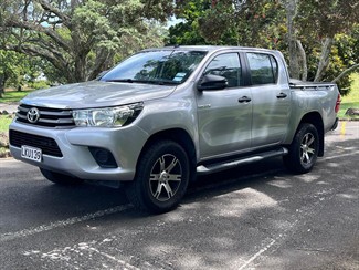 2018 Toyota Hilux - Thumbnail