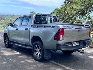 2018 Toyota Hilux - Thumbnail