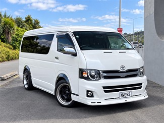 2011 Toyota Hiace - Thumbnail