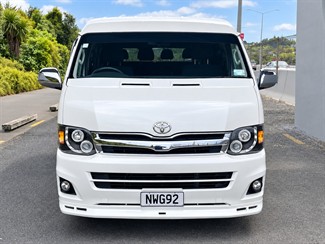 2011 Toyota Hiace - Thumbnail
