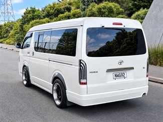 2011 Toyota Hiace - Thumbnail