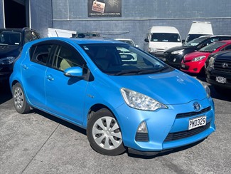 2013 Toyota Aqua - Thumbnail