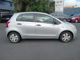 2007 Toyota YARIS - Thumbnail
