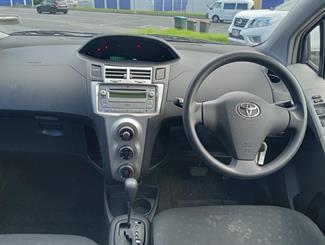 2007 Toyota YARIS - Thumbnail