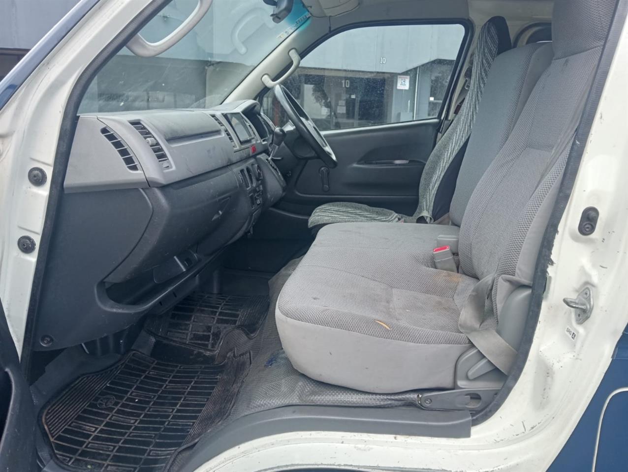 2008 Toyota Hiace