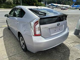 2013 Toyota Prius - Thumbnail