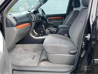 2006 Toyota Land Cruiser Prado - Thumbnail