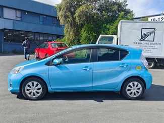 2014 Toyota Aqua - Thumbnail