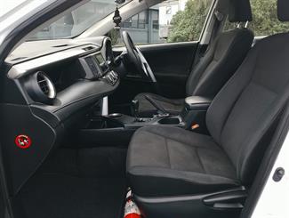 2014 Toyota RAV4 - Thumbnail