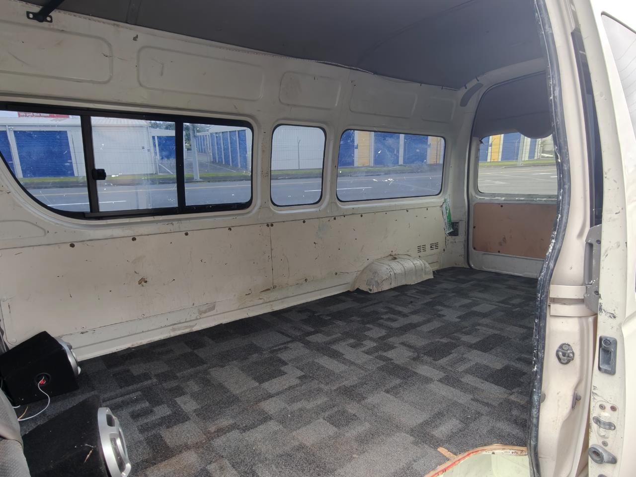 2006 Toyota Hiace