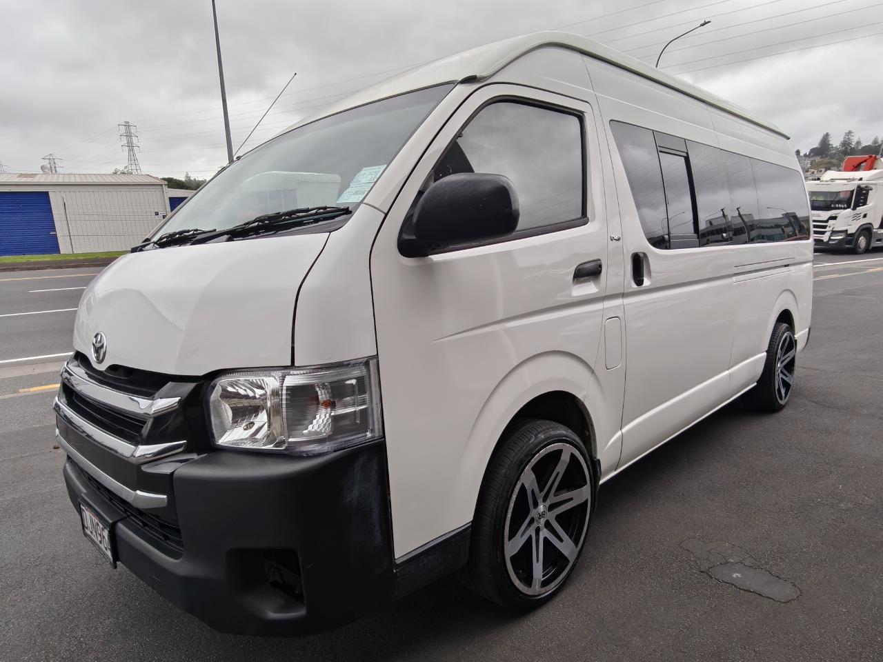 2006 Toyota Hiace