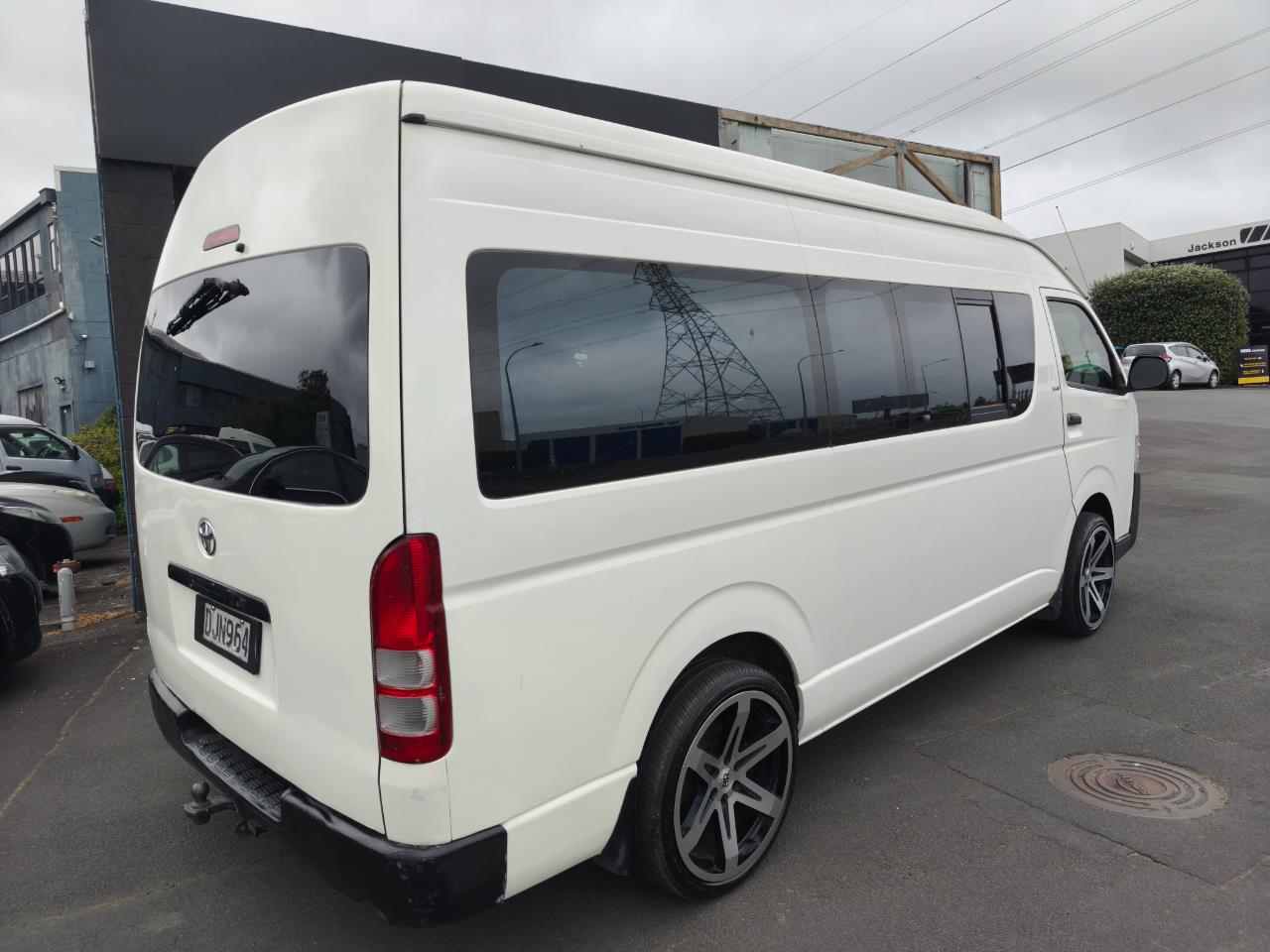 2006 Toyota Hiace