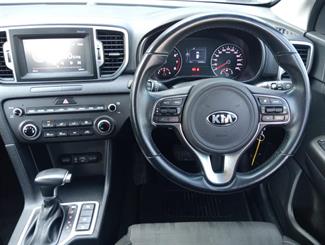 2016 Kia Sportage - Thumbnail