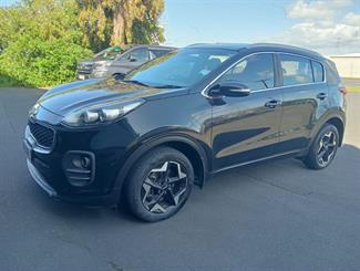 2016 Kia Sportage - Thumbnail