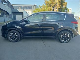 2016 Kia Sportage - Thumbnail