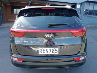 2016 Kia Sportage - Thumbnail