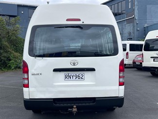 2017 Toyota Hiace - Thumbnail