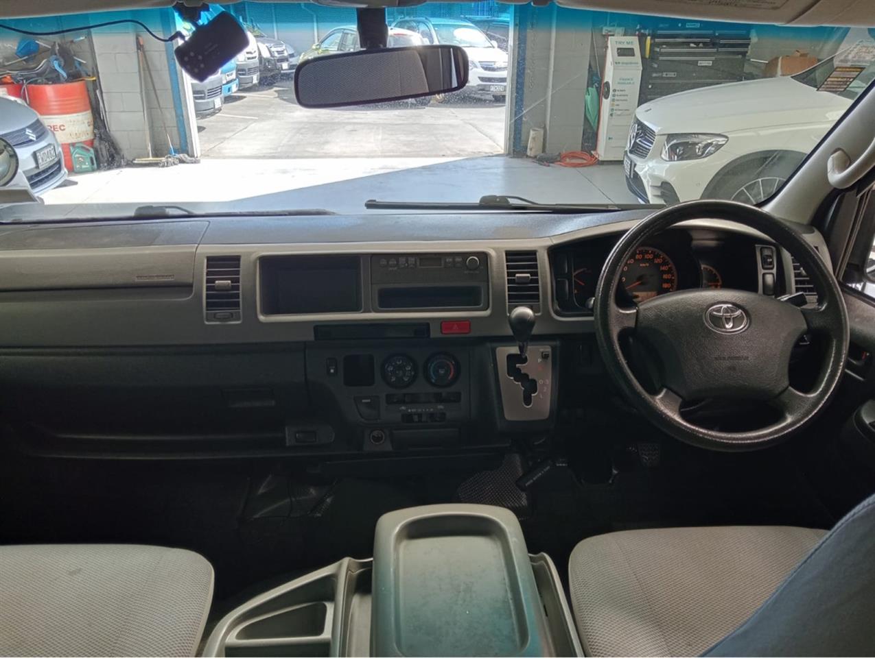 2010 Toyota Hiace