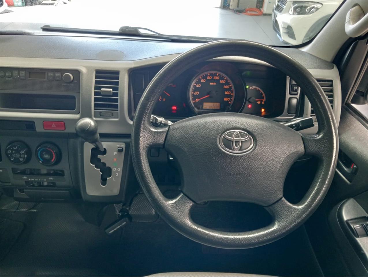 2010 Toyota Hiace