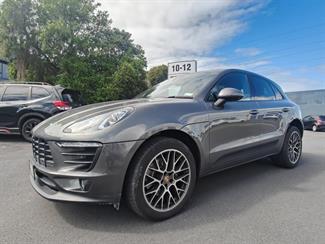 2018 Porsche Macan - Thumbnail