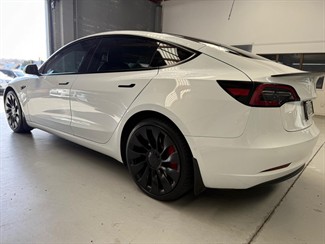 2022 Tesla Model 3 - Thumbnail