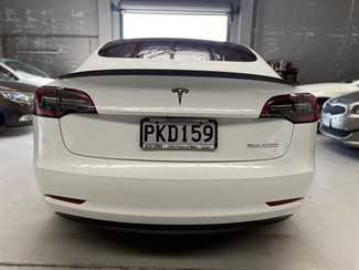 2022 Tesla Model 3 - Thumbnail