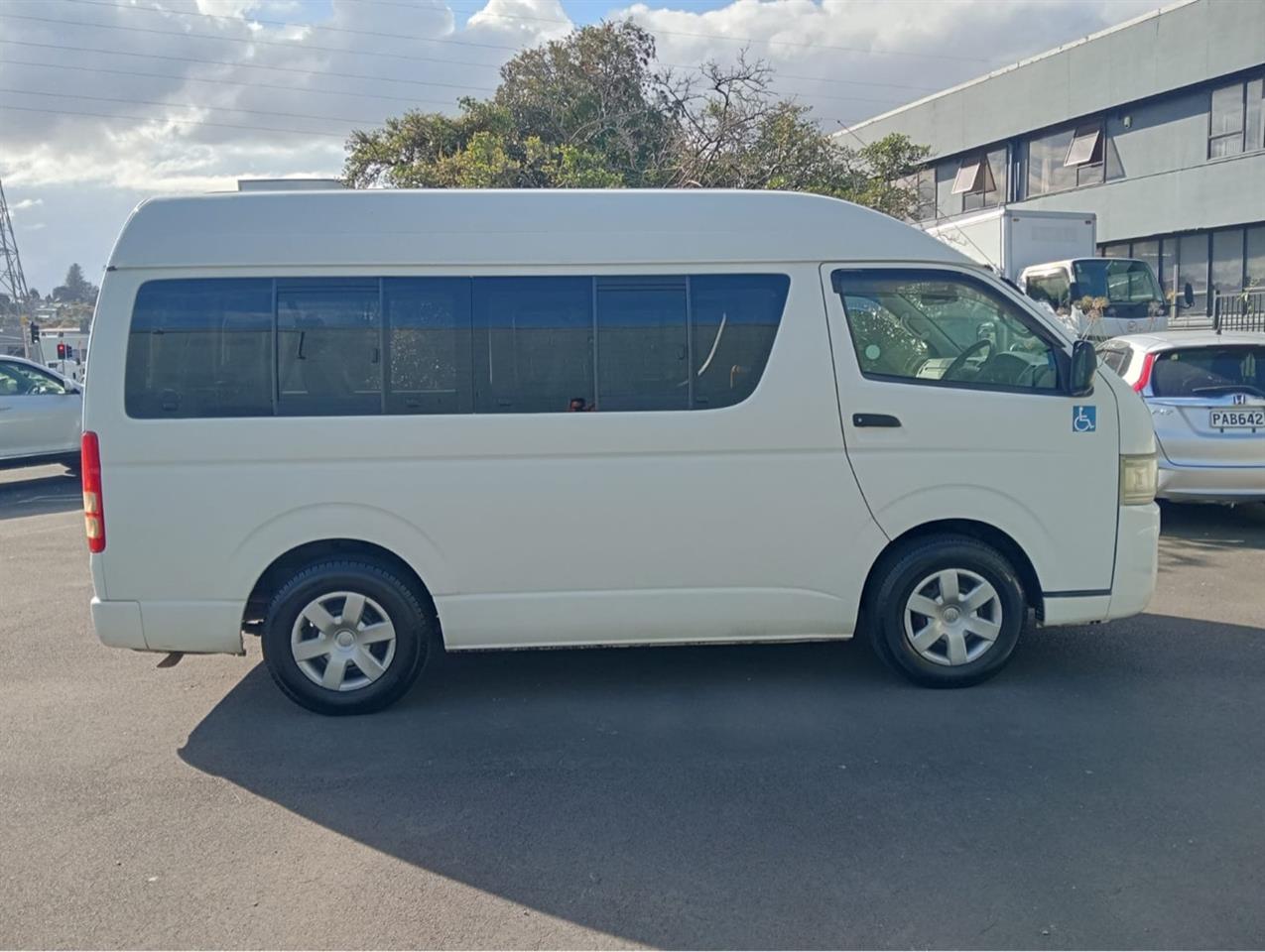 2009 Toyota Hiace