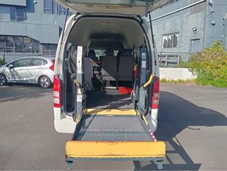 2009 Toyota Hiace - Thumbnail