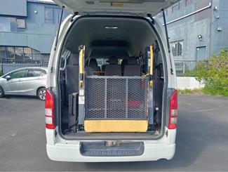 2009 Toyota Hiace - Thumbnail