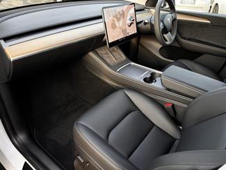 2023 Tesla Model Y - Thumbnail
