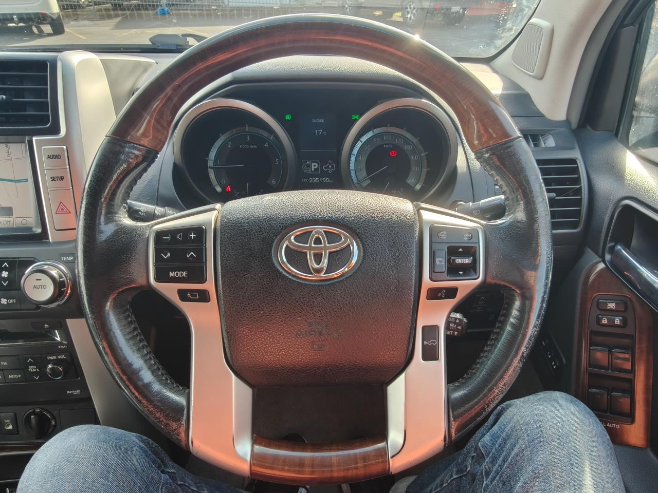 2011 Toyota LandCruiser Prado 