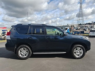 2011 Toyota LandCruiser Prado  - Thumbnail