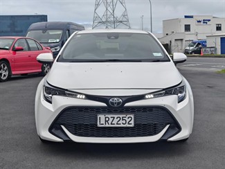 2018 Toyota Corolla - Thumbnail