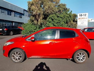 2013 Mazda Demio - Thumbnail