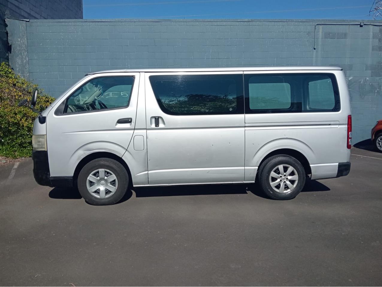 2009 Toyota Hiace