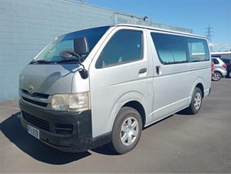 2009 Toyota Hiace - Thumbnail