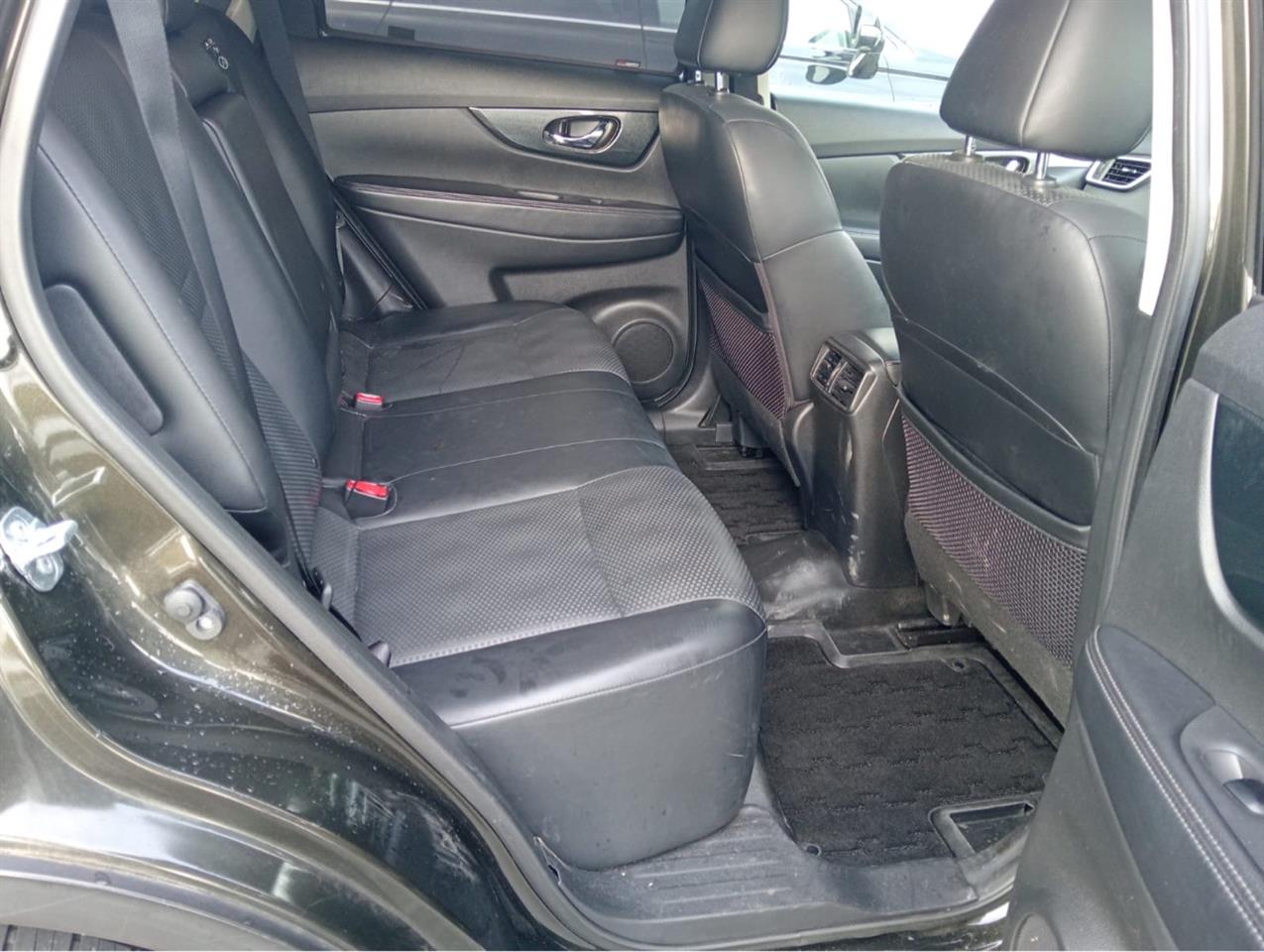 2015 Nissan X-TRAIL