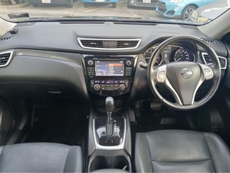 2015 Nissan X-TRAIL - Thumbnail